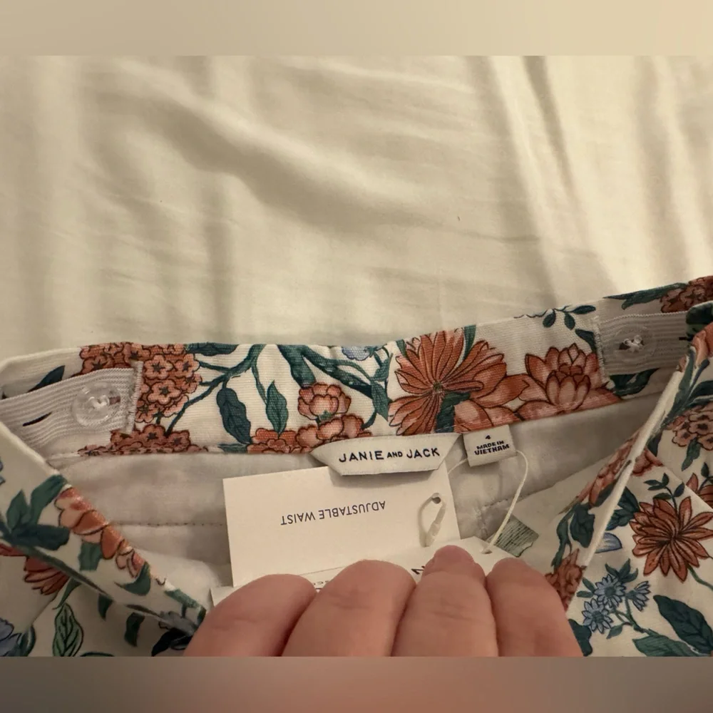 NWT Janie and Jack Floral Shorts - 4